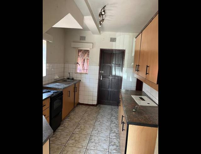 3 BEDROOM PROPERTY TO RENT IN VANDERBIJLPARK CW 6